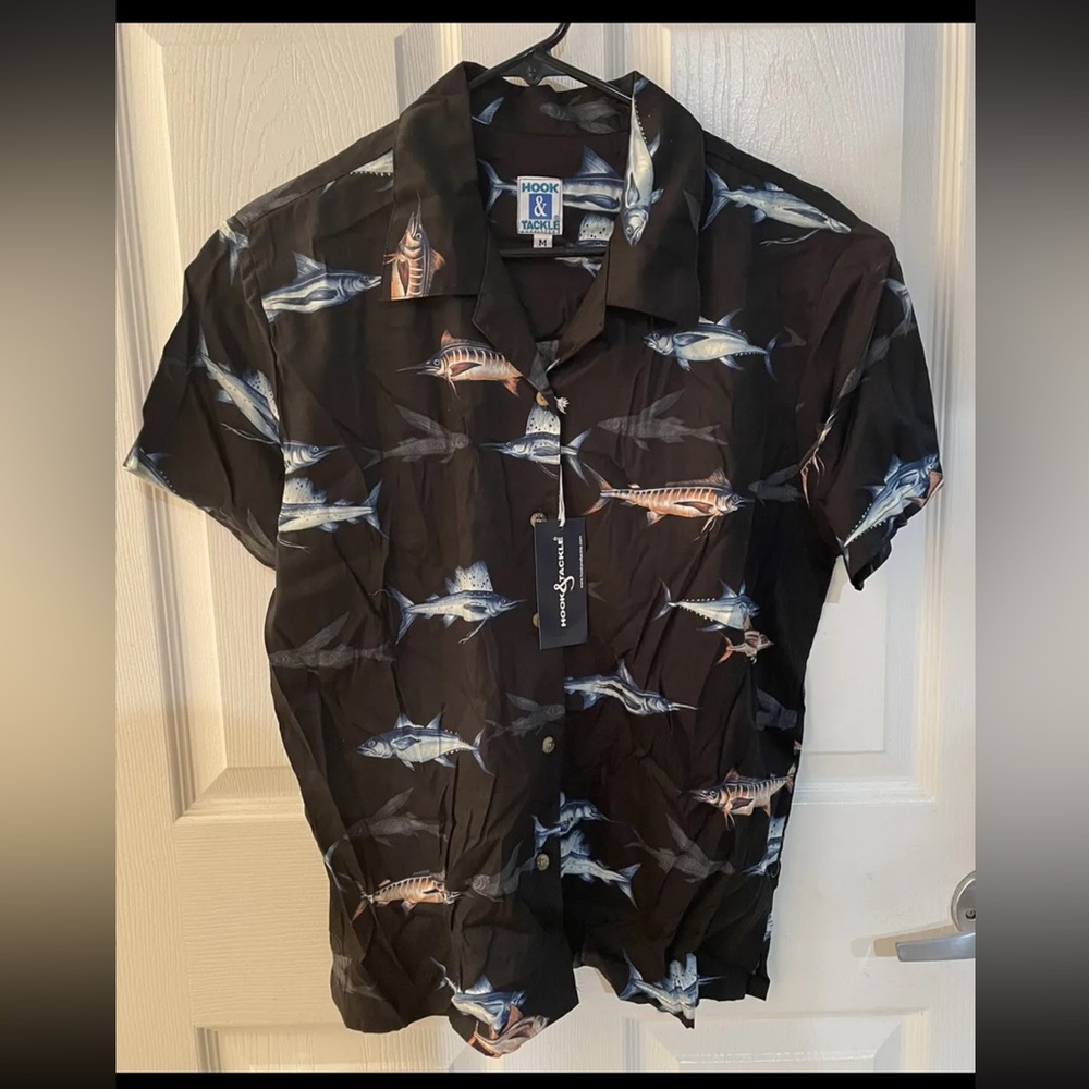 NWT Hook & Tackle Men’s Fishing Marlin Shirt Size Medium